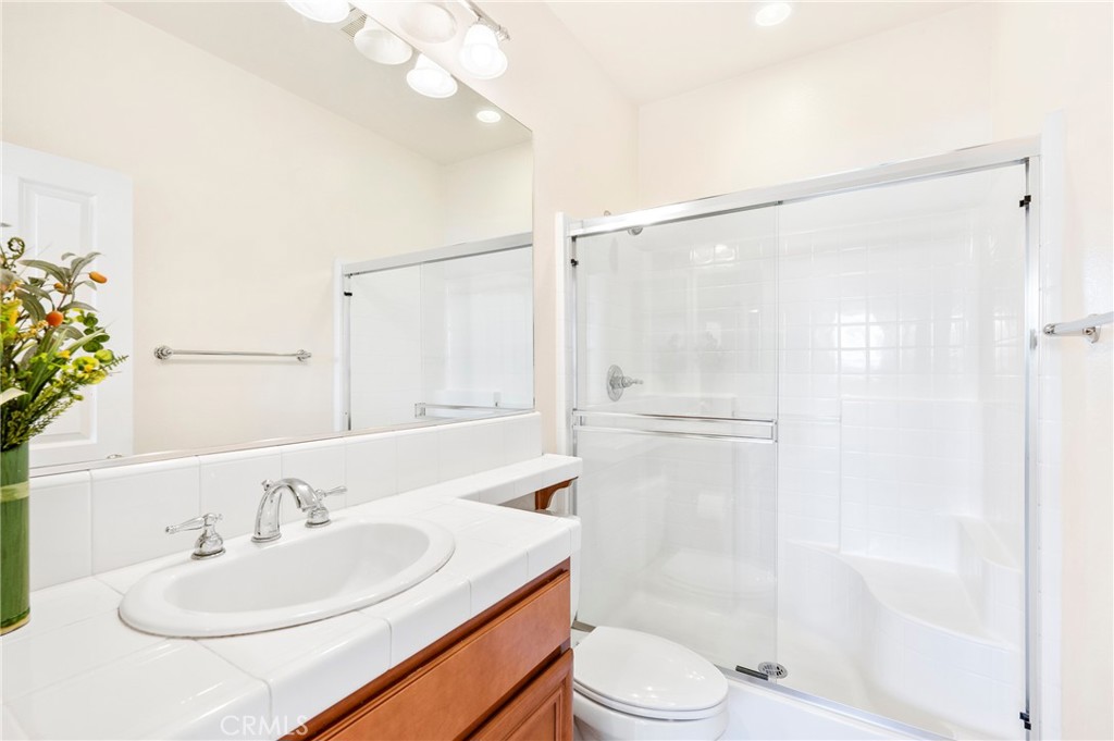 13070 Holmwood Ct