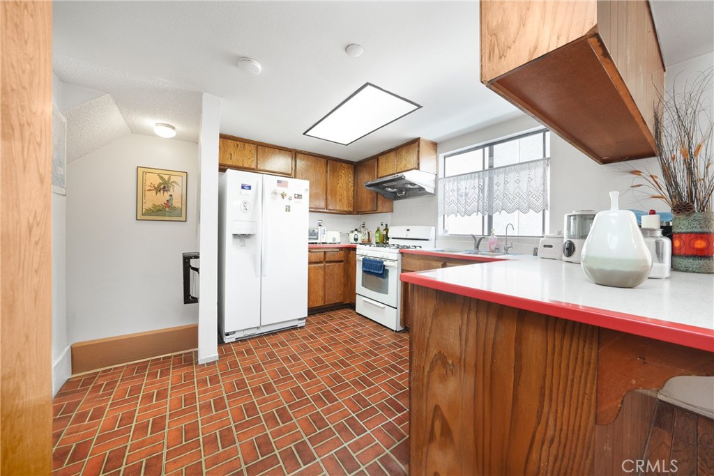 30 S Chapel Avenue C