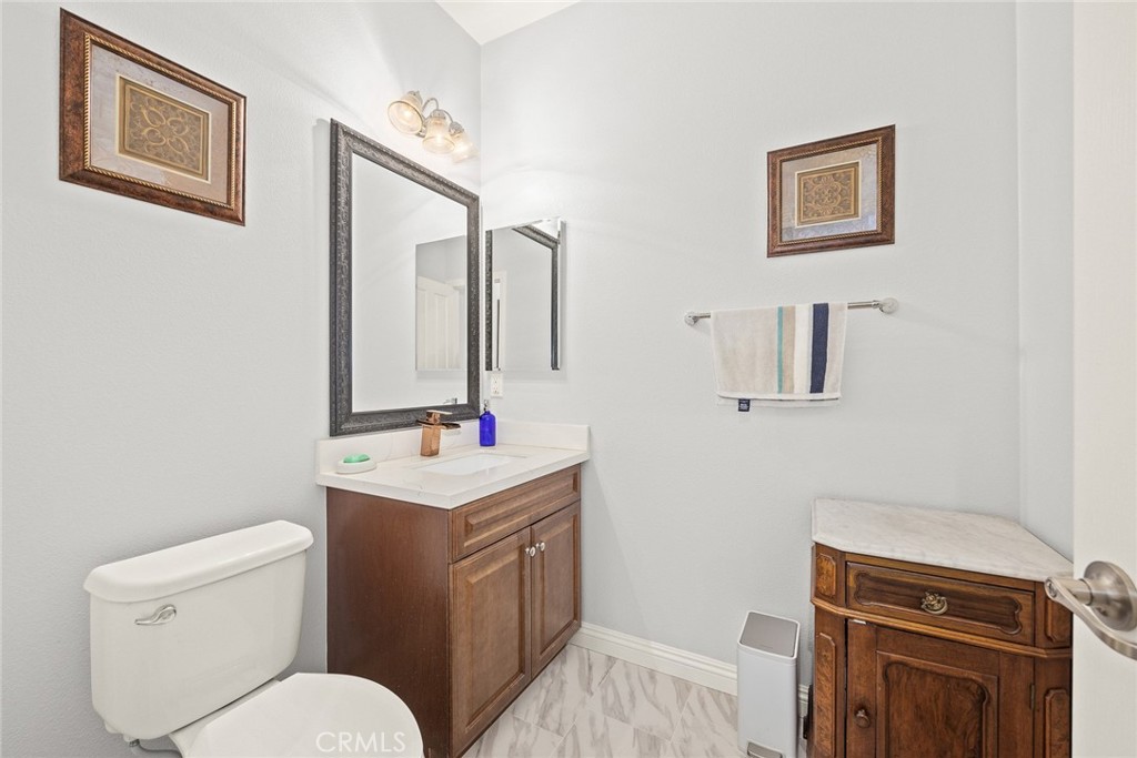 6530 Vanderbilt Street