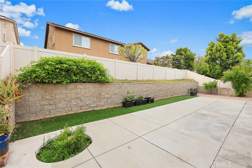 6530 Vanderbilt Street