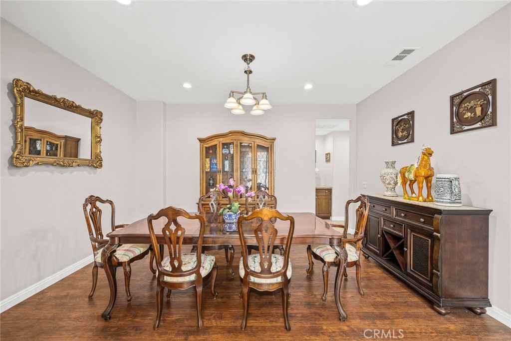 6530 Vanderbilt Street