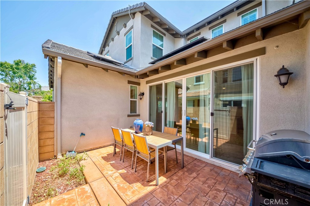 6949 Riverside Drive