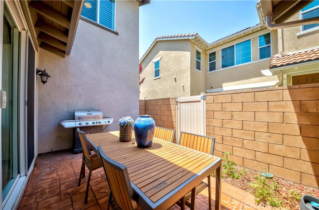 6949 Riverside Drive