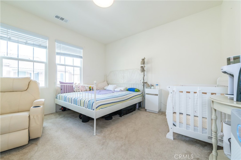 8635 Autumn Path Street