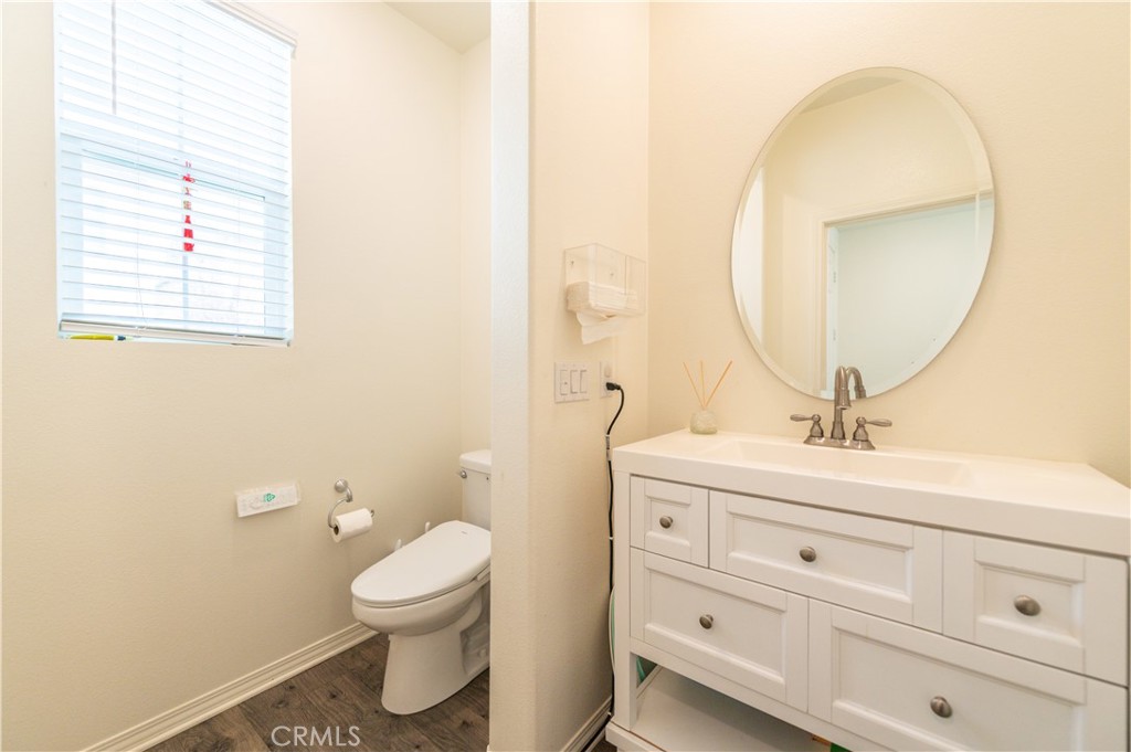 8635 Autumn Path Street