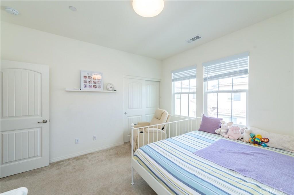 8635 Autumn Path Street