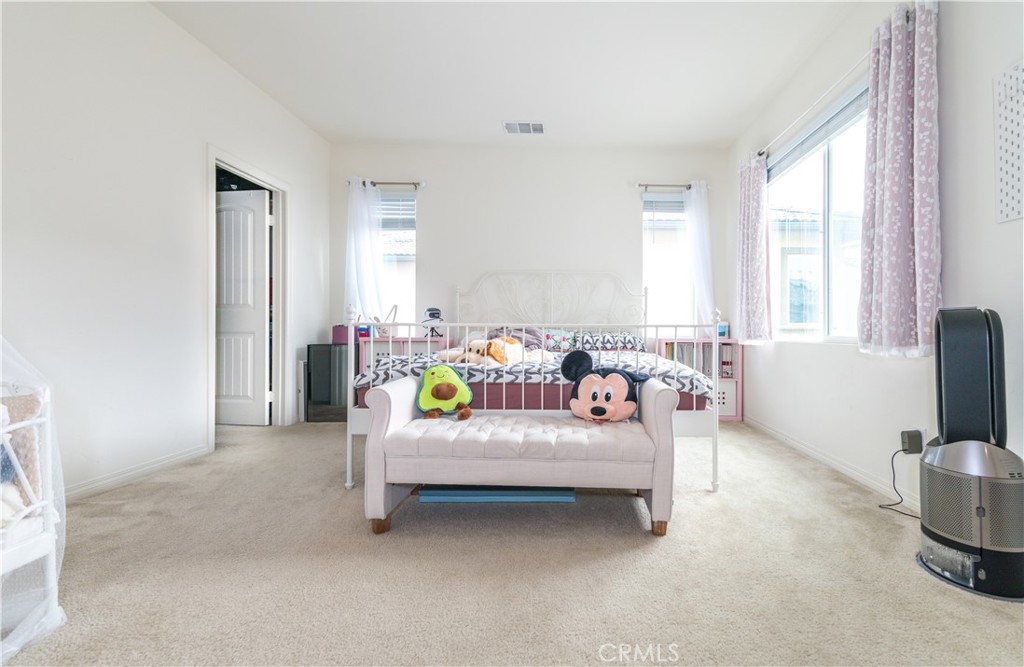 8635 Autumn Path Street