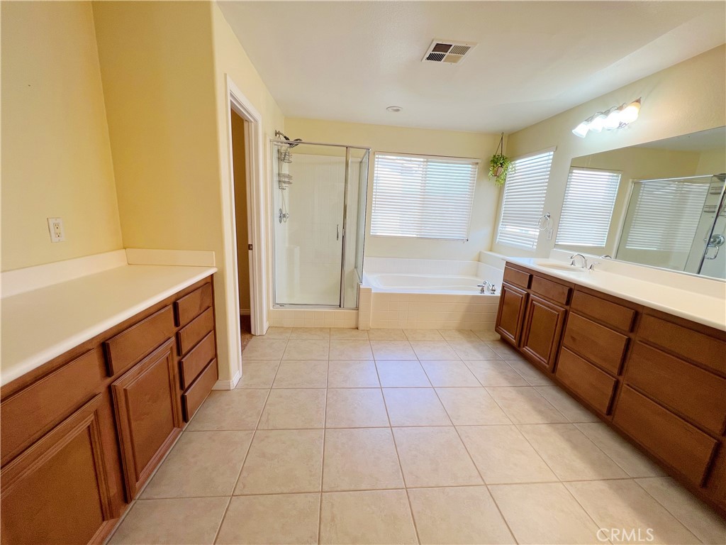 13748 Amberview Place