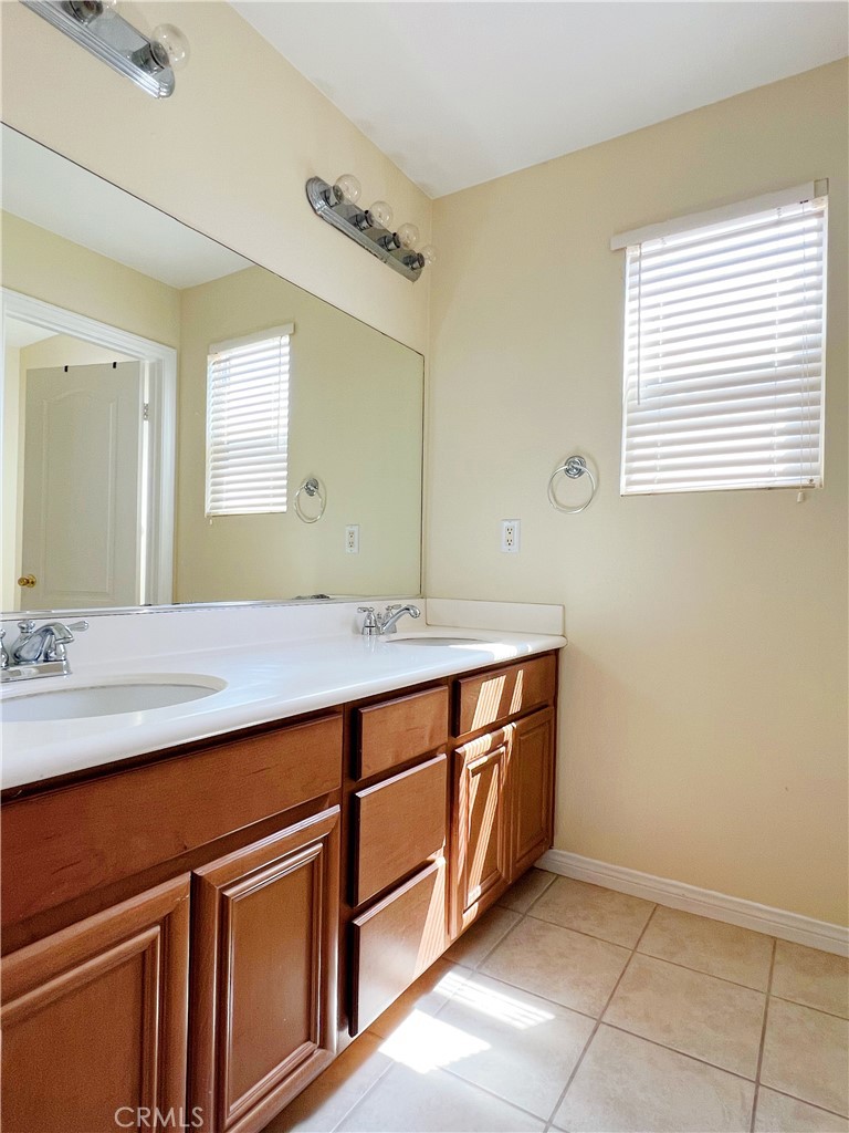 13748 Amberview Place