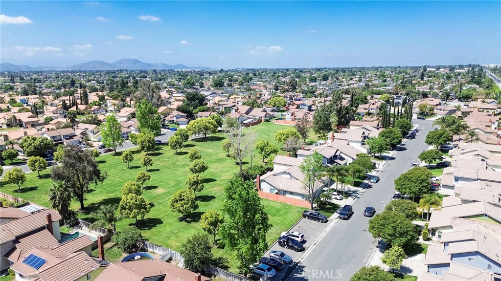 852 E Mesa Drive