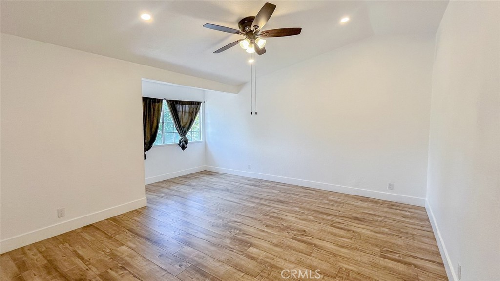 852 E Mesa Drive