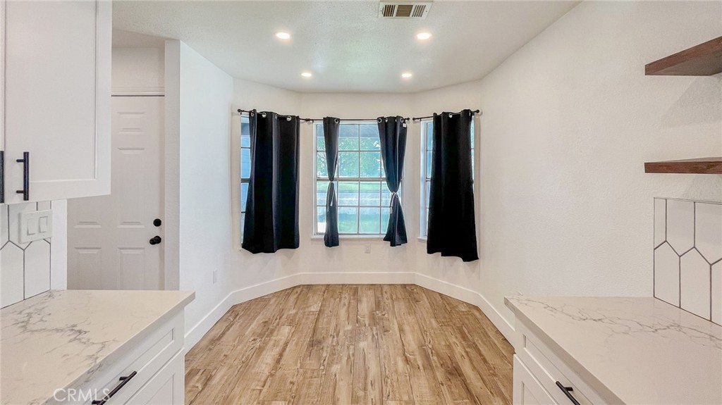 852 E Mesa Drive