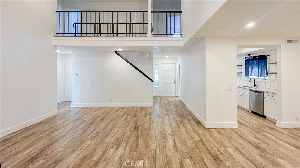 852 E Mesa Drive