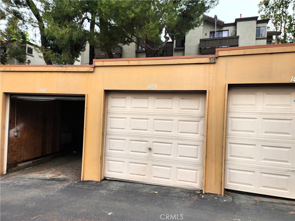 22725 Lakeway Drive 389