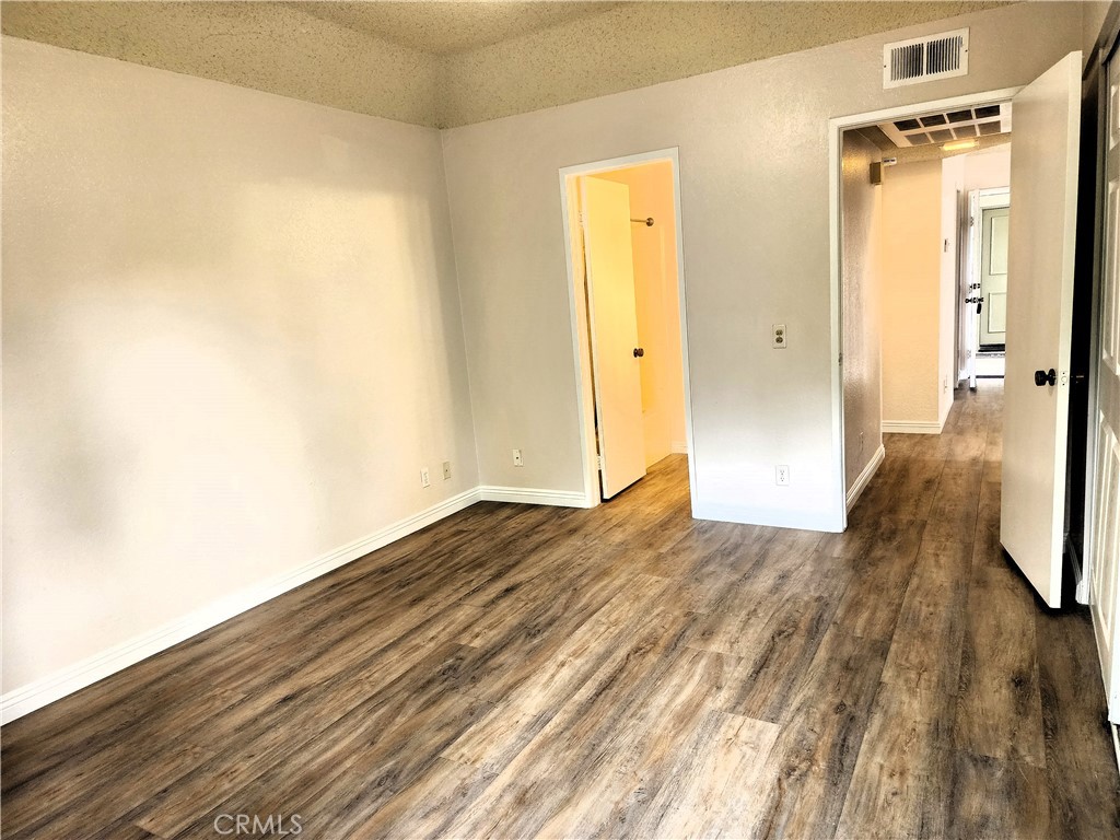 22725 Lakeway Drive 389