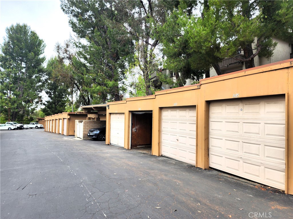 22725 Lakeway Drive 389