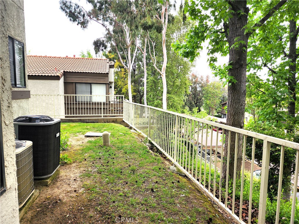 22725 Lakeway Drive 389