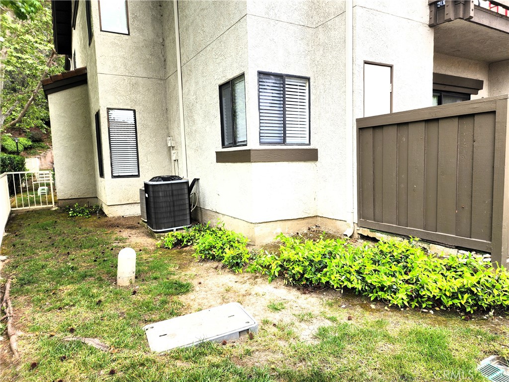 22725 Lakeway Drive 389