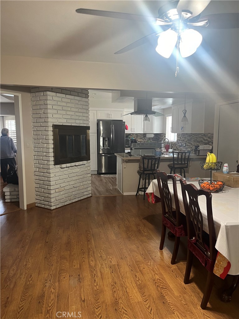 808 S Vanderwell Avenue