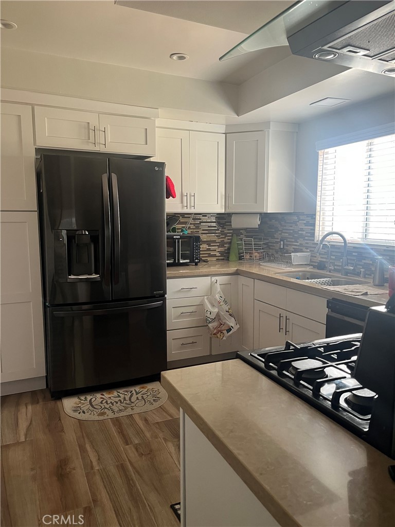 808 S Vanderwell Avenue