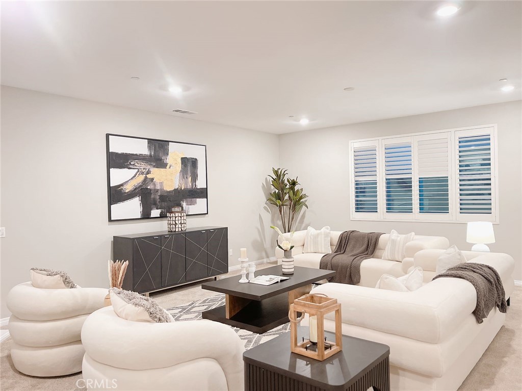 3247 E Yosemite Drive