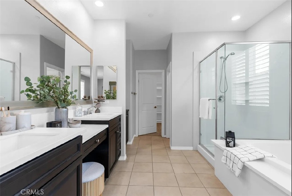 3247 E Yosemite Drive