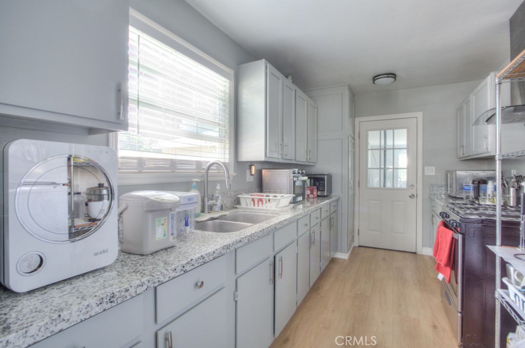 4486 Douglass Avenue