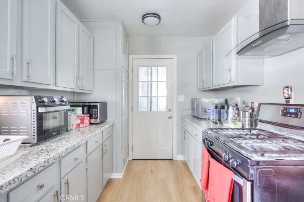 4486 Douglass Avenue