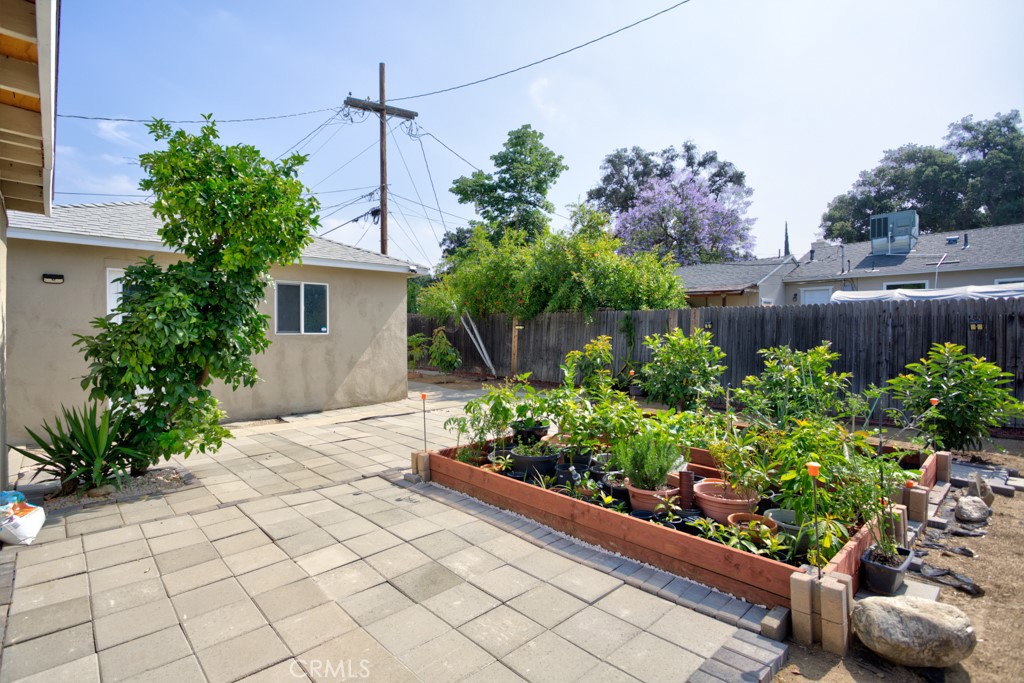 4486 Douglass Avenue