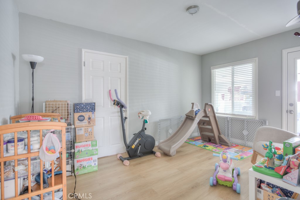 4486 Douglass Avenue