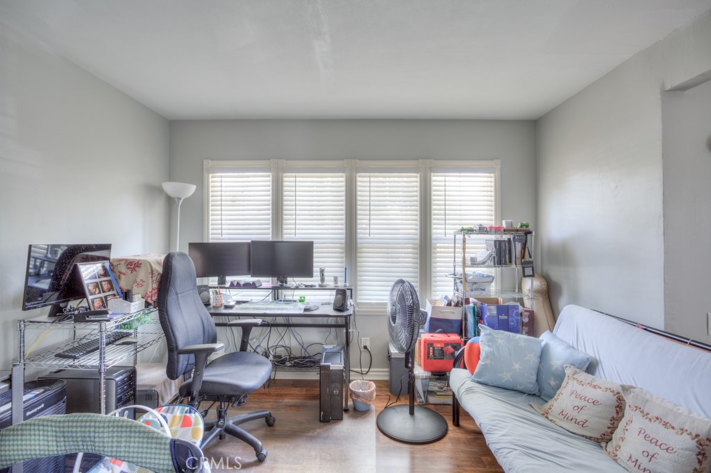 4486 Douglass Avenue