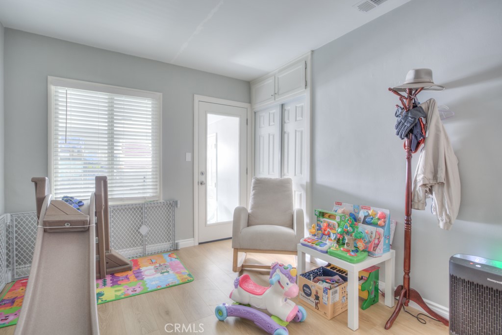 4486 Douglass Avenue