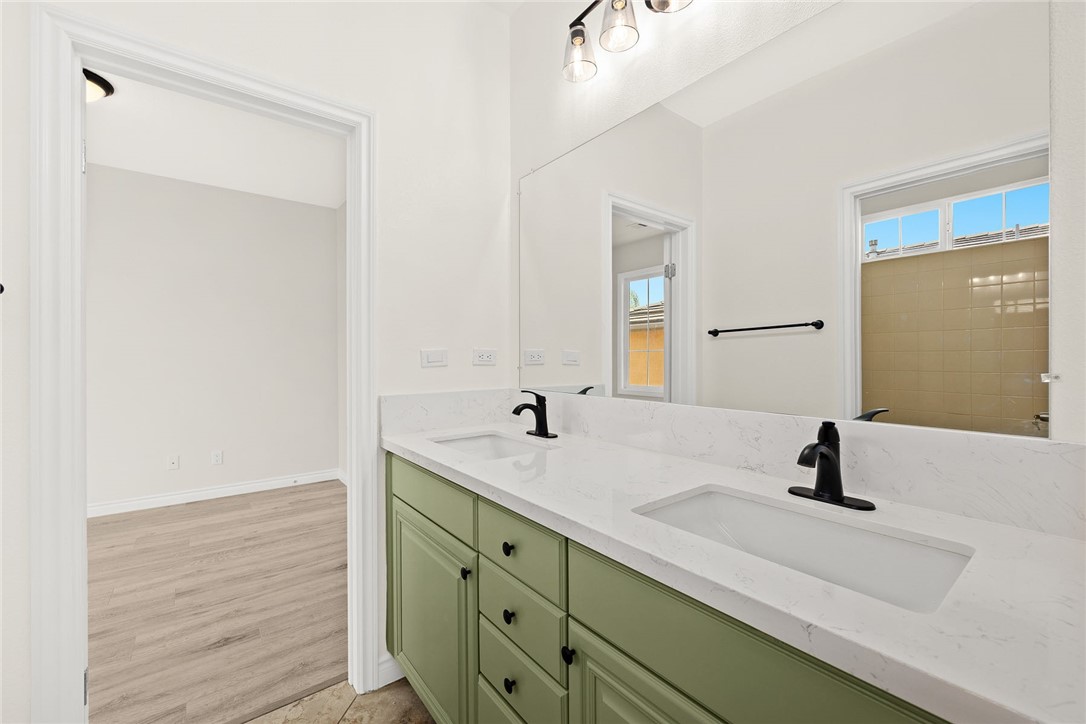 1815 Jeanna Pl