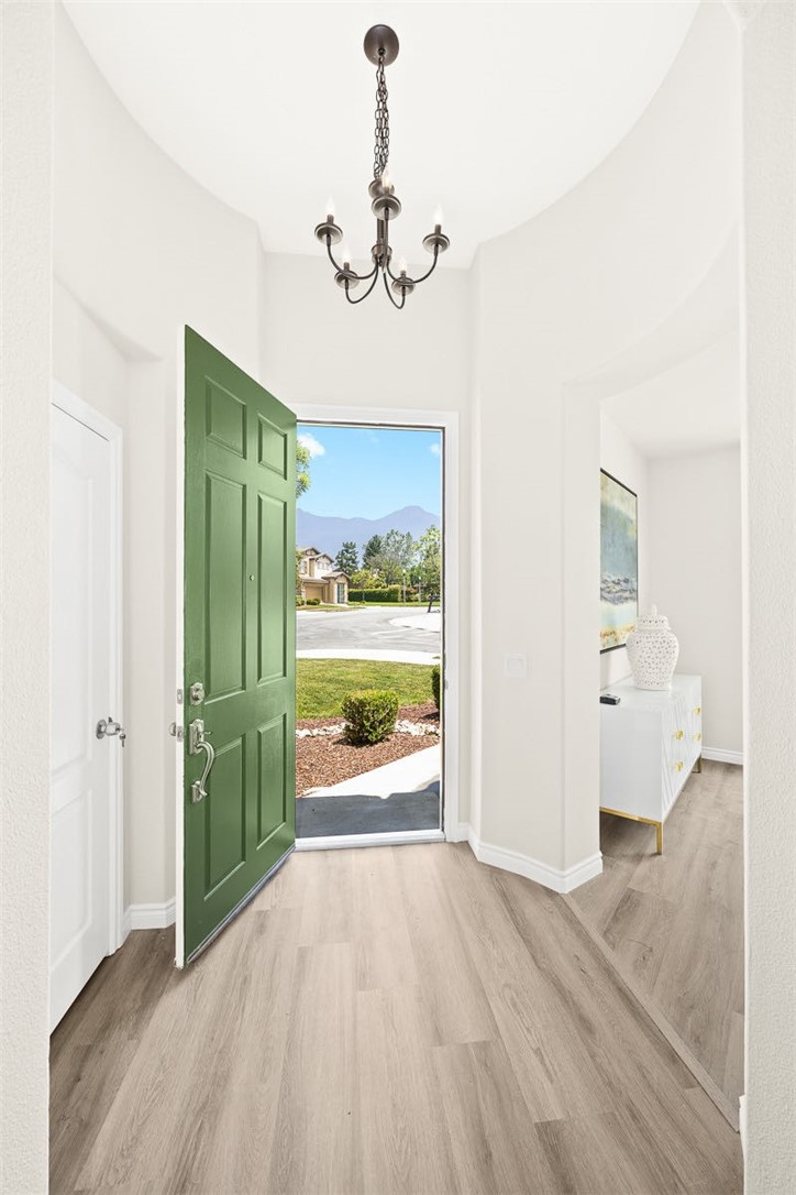 1815 Jeanna Pl