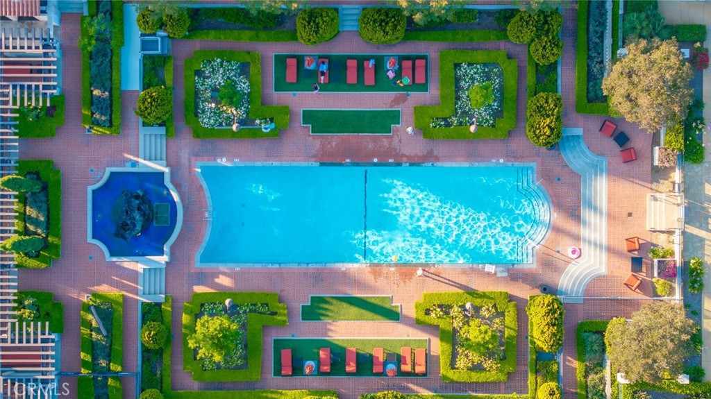 196 S Orange Grove Boulevard 304