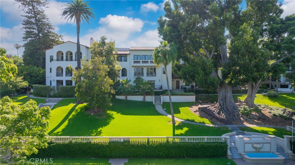 196 S Orange Grove Boulevard 304