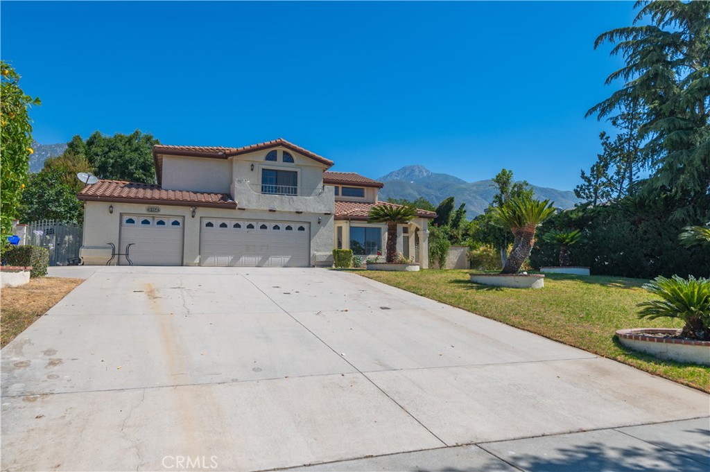 8156 Hillside Road