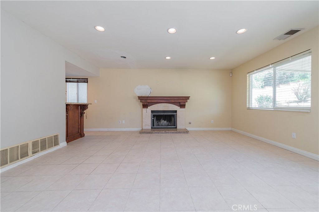 8156 Hillside Road