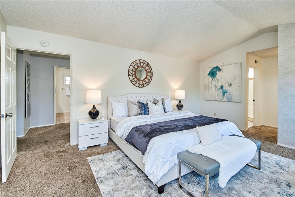 19035 Hickory Hill Lane