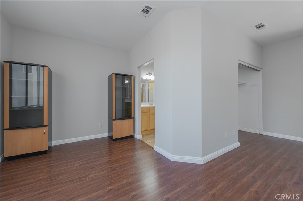 12563 Hudson River Drive