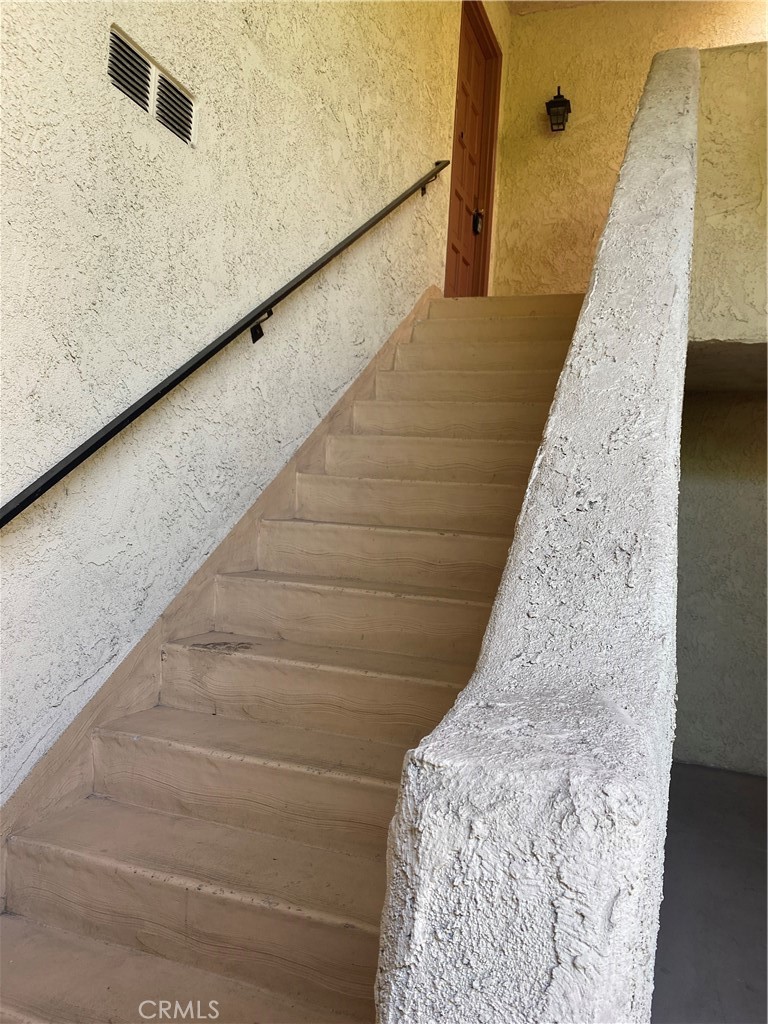 535 W Duarte Road 12