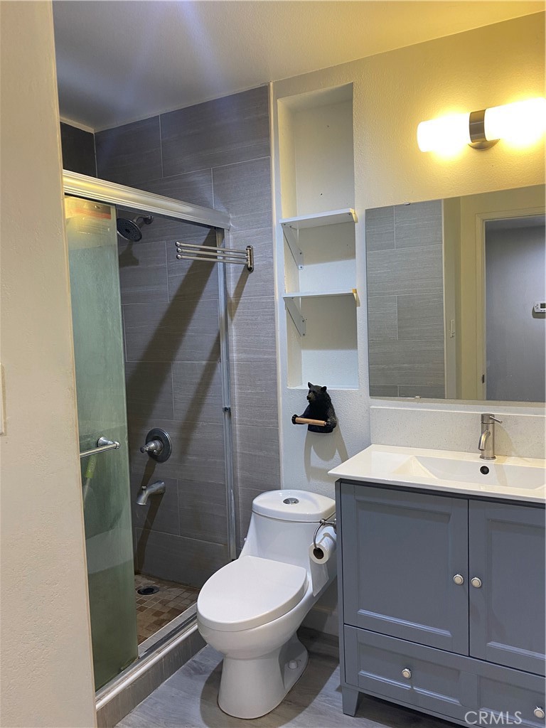 535 W Duarte Road 12