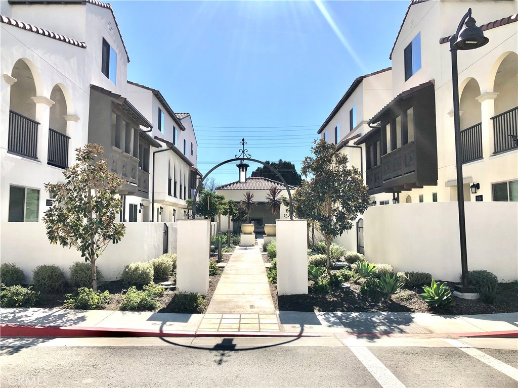 36 Bedford Court