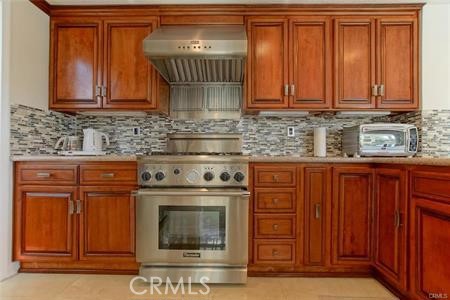 2211 Avenida Las Ramblas