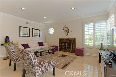 2211 Avenida Las Ramblas