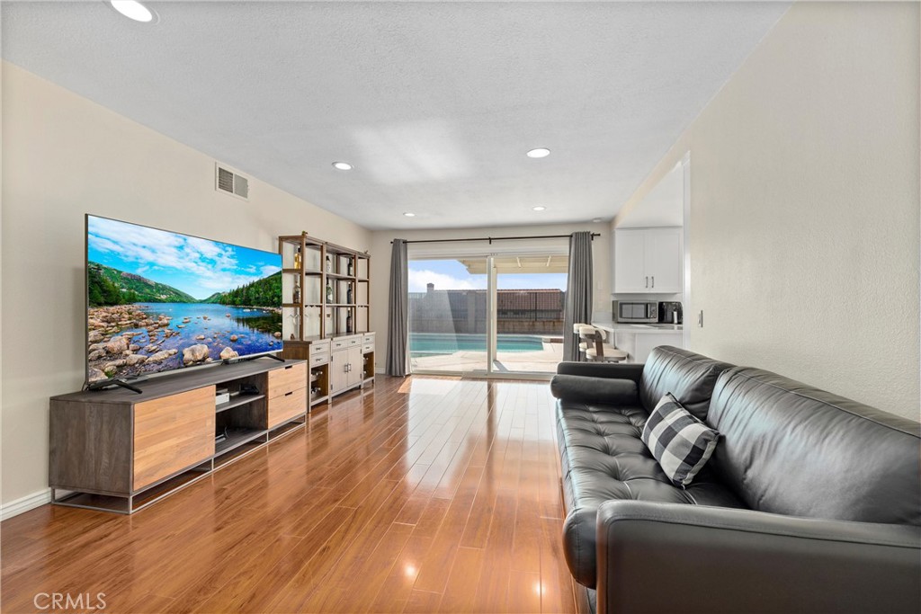 1415 Rolling Knoll Road