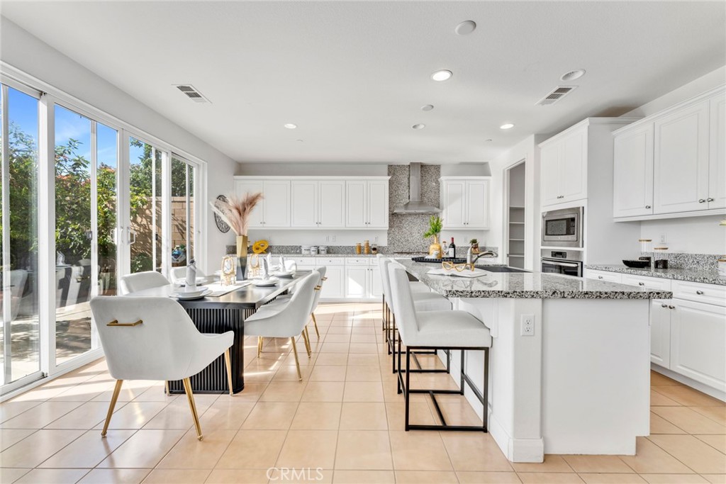 9727 La Vine Court