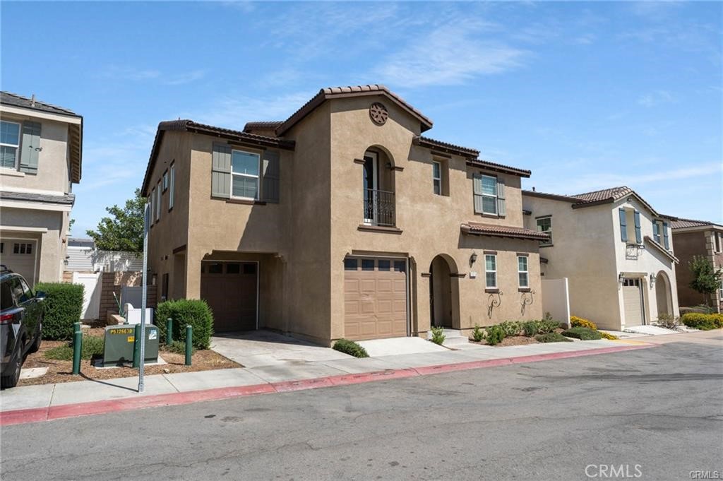 1516 Cantabria Place