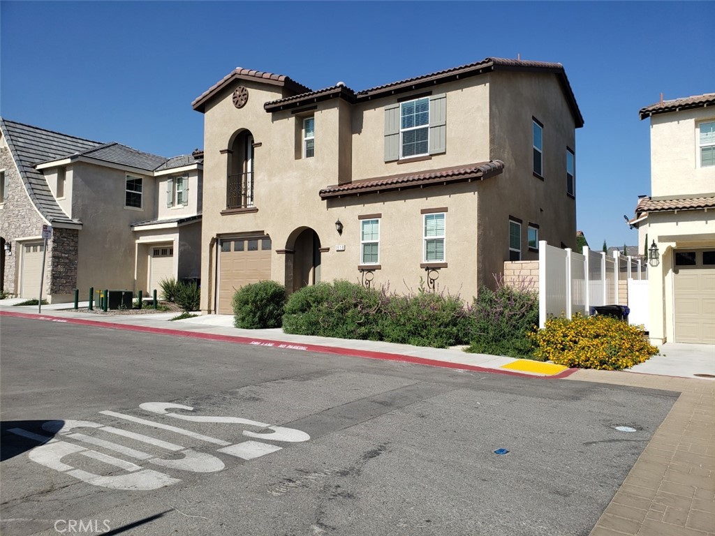 1516 Cantabria Place