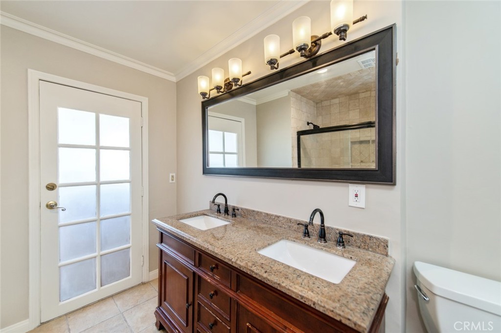 3202 E Virginia Avenue E